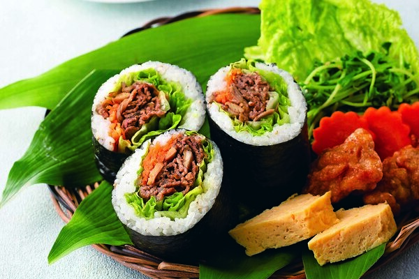 焼肉の包み寿司