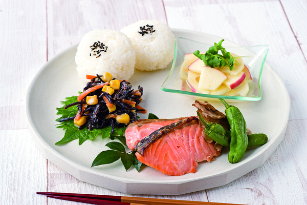 生鮭のヨーグルトみそ漬け　