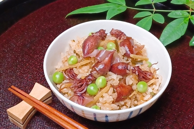 ほたるいかの炊き込みご飯