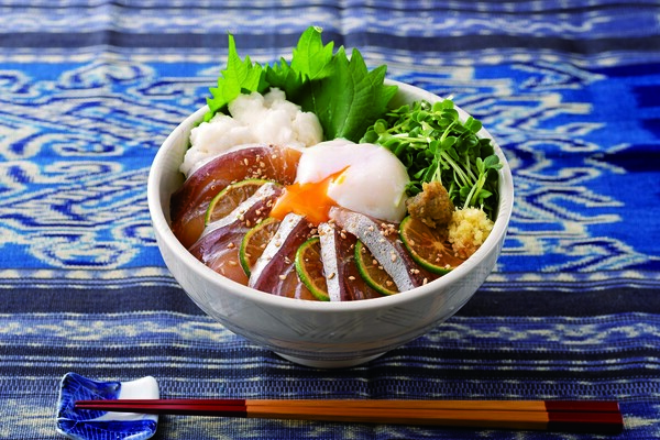 かんぱちの漬け丼