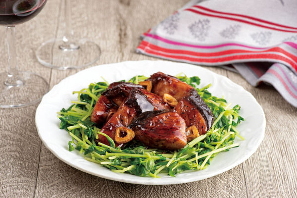 ぶりの赤ワイン照り焼き