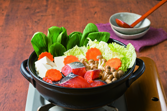 鮭のしょうがごま豆乳鍋