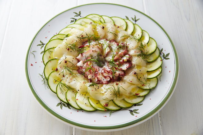 海の幸の華やかカルパッチョ