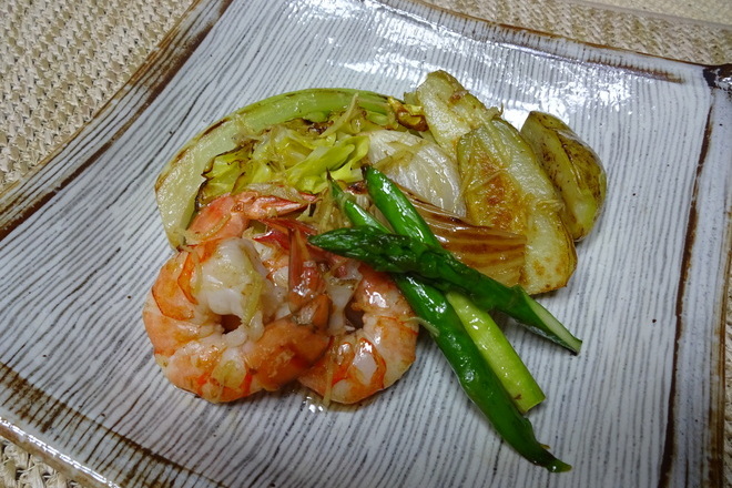 えびと春野菜の焼きサラダ