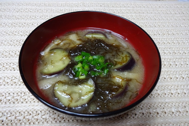 もずくのみそ汁