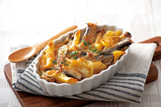 スモークオイルサーディンの焼きパスタ