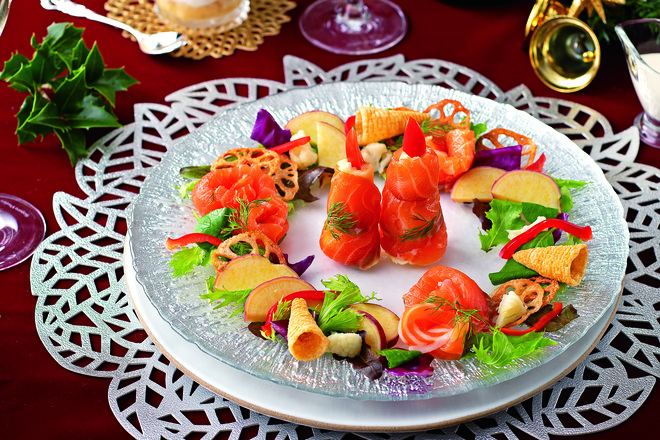 サーモンのリースサラダ