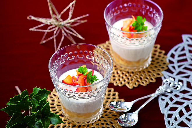 りんごとヨーグルトのグラスデザート