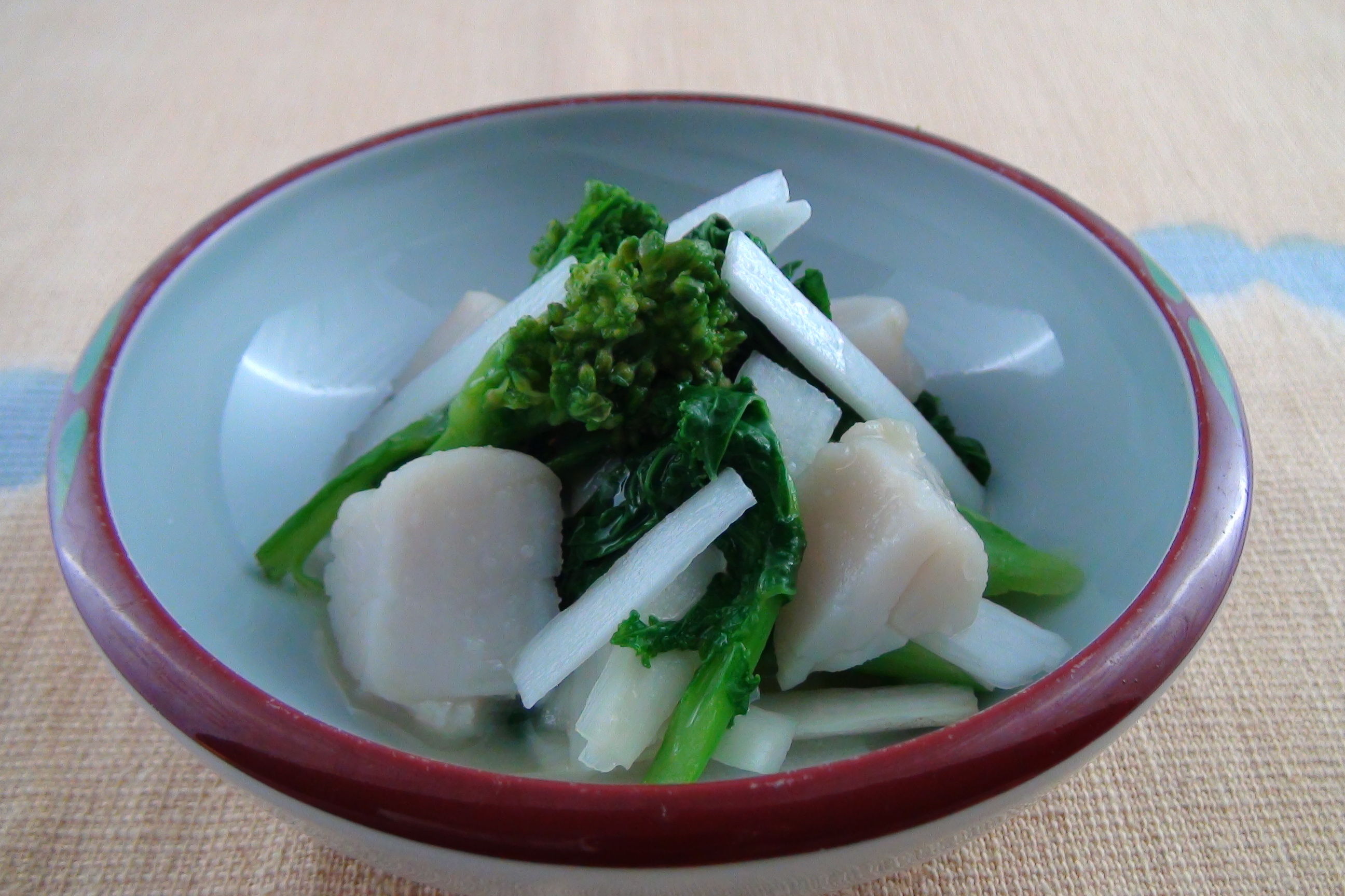 うどと貝柱のからし酢みそあえ