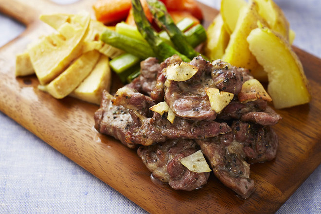 ラムと野菜のグリル