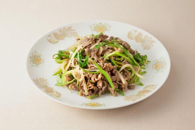 牛肉・セロリ･絹さやの炒めもの