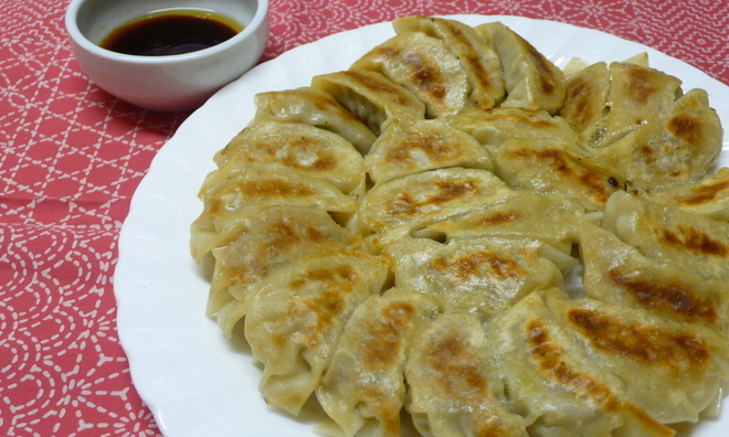 豚肉と野菜の餃子